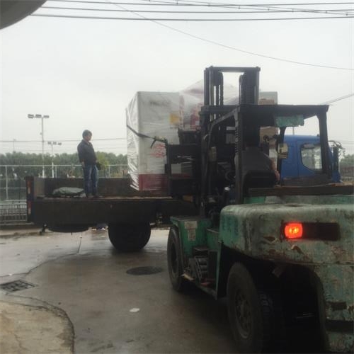 數控加工中心裝車中